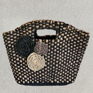 Relativity black tan straw rosette carryall beach bag